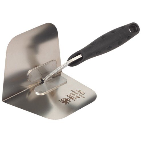 Ragni 2024 corner trowel